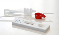 בדיקת קורונה ביתית: במה היא שונה מבדיקת PCR רגילה?