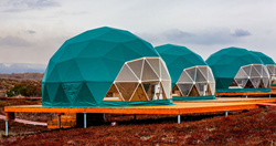 גלמפינג: אוהלי יוקרה בלב הטבע