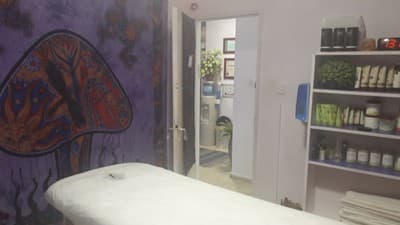 חדר עיסויים מזרחיים ואסיאתיים וטיפולים אחרים