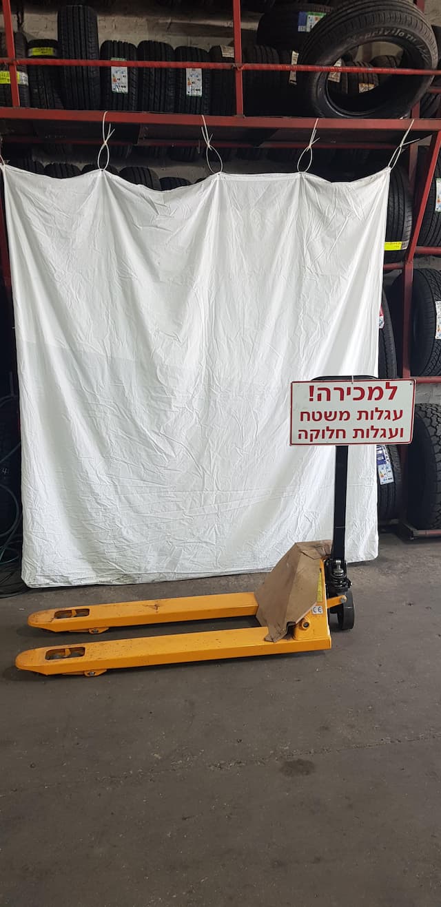 עגלת משטחים