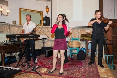 איריס יערי זמרת מקצועית לאירוע