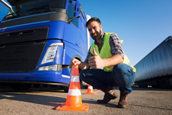 לימוד נהיגה על משאית עד 12 טון: כל המידע על רישיון למשאית