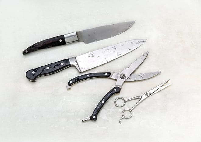 מספריים וסכינים