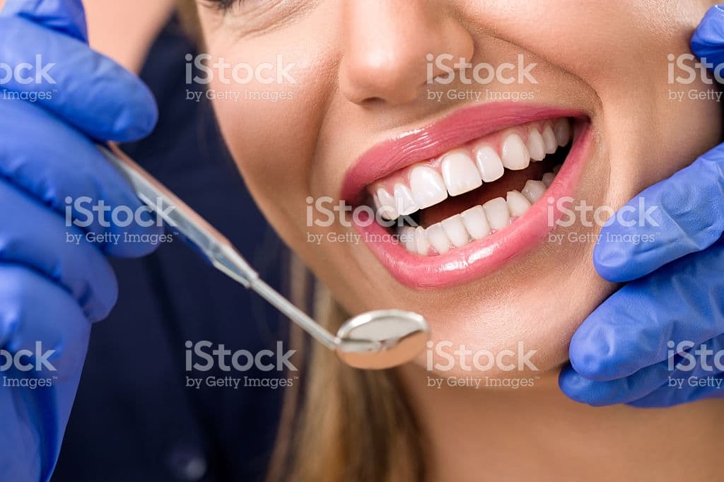 ד"ר פליגל אנג'לינה - רופאת שיניים image