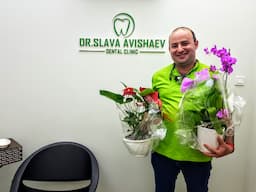 ד"ר סלבה אבישייב - מרפאת שיניים