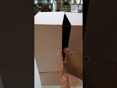 חנות פרחים במעלות: א. רות ופרח